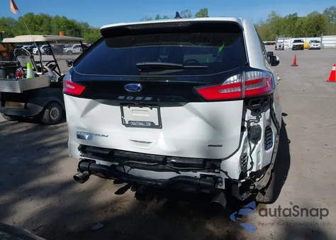 2022 Ford Edge Titanium z USA, uszkodzony, nr VIN 2FMPK4K97NBA62590